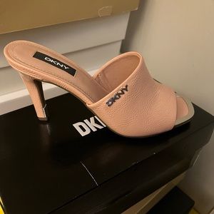 DKNY Summer Peach